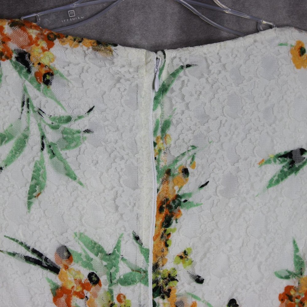 *SOLD* NWT Eva Mendez for NY & Co White Floral Print Lace Trim Dress Size Medium - Picture 11 of 12